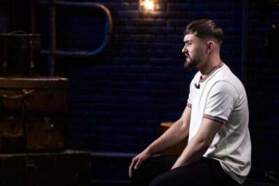 attore-mare-fuori-ospedale-escadescenza