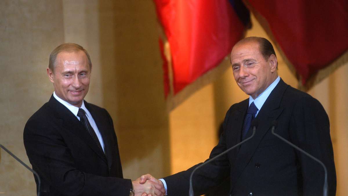 Berlusconni Tempio di Adriano