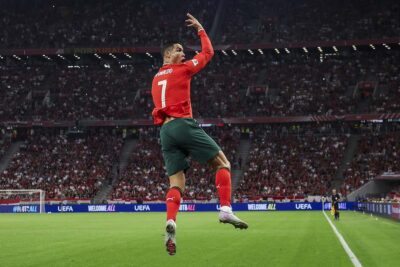 cristiano ronaldo miliardario calcio arabia