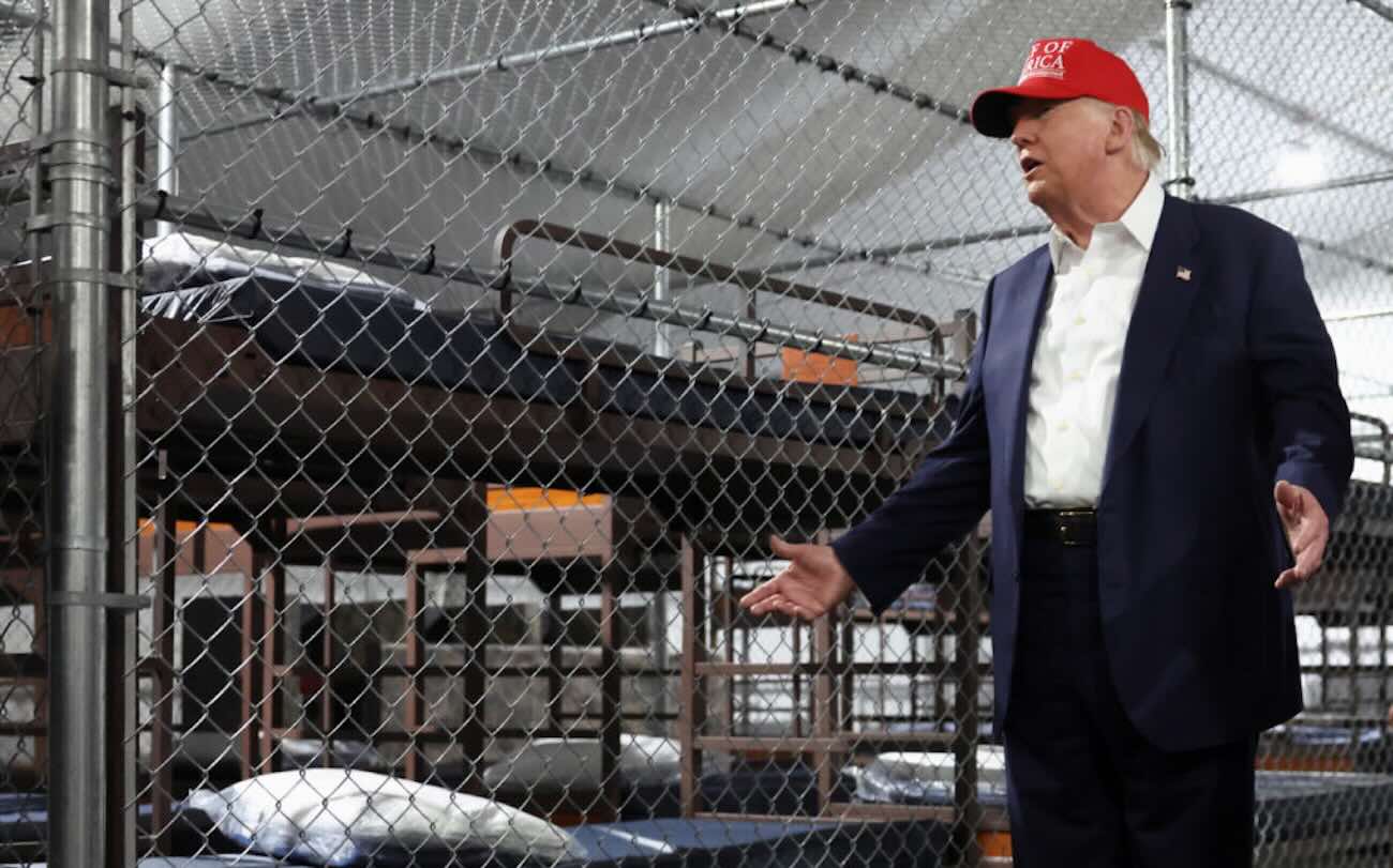 Donald Trump nell'Alligator Alcatraz