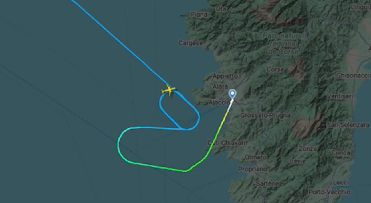 Volo Air France bloccato in aria